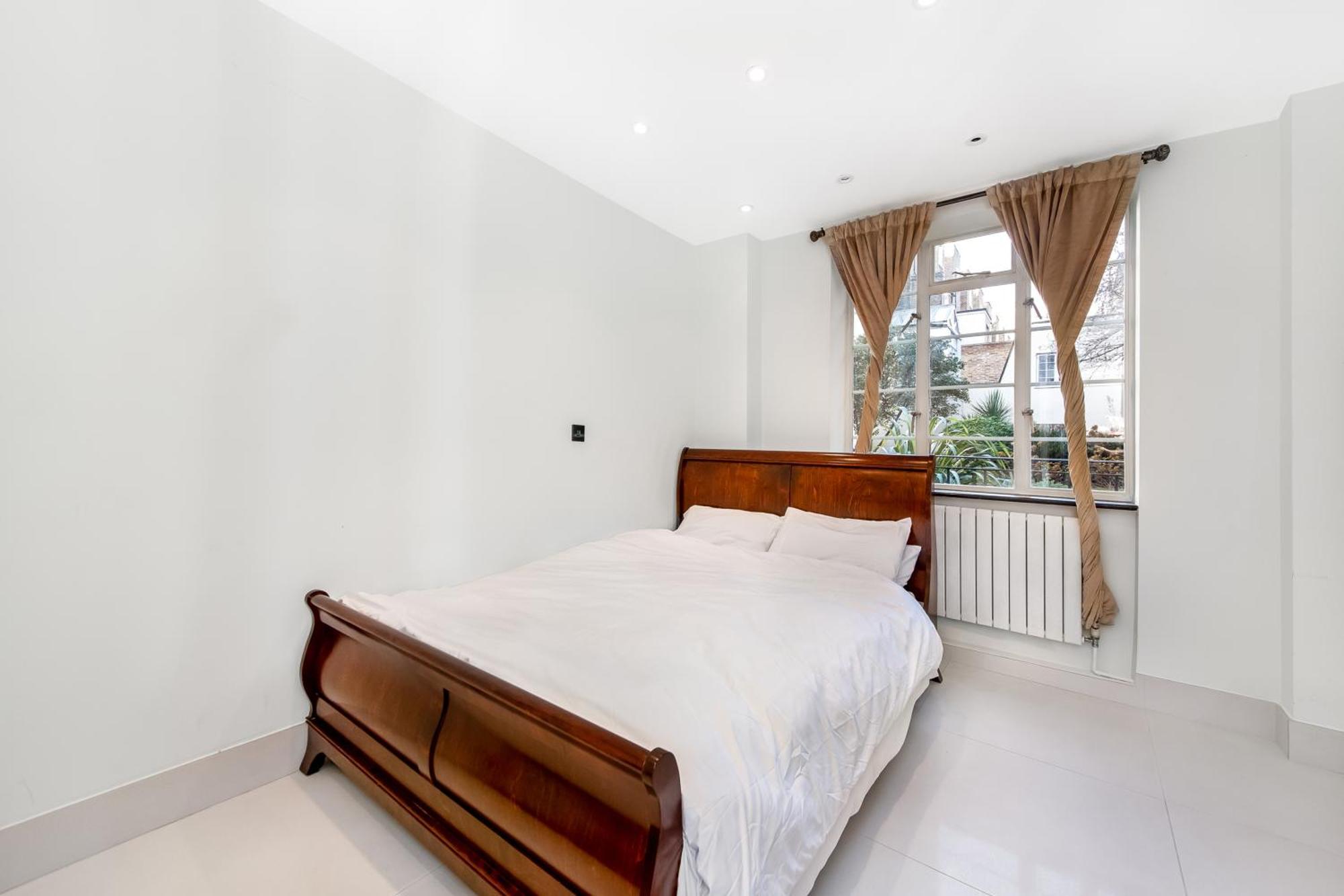 Elegance By The Park Apartment ลอนดอน ภายนอก รูปภาพ